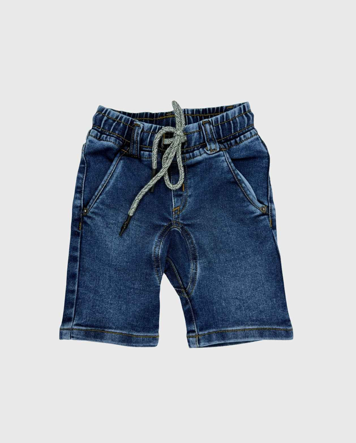 Bermudas Lucio Denim Con Ajuste De Cordon