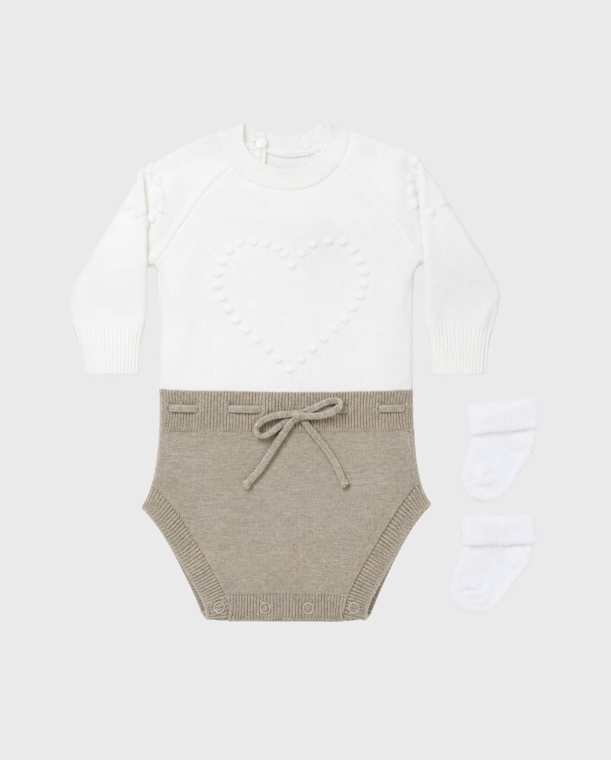 Body En Tricot Manga Larga Corazon Beige diseño