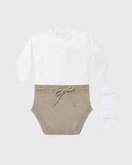 Body En Tricot Manga Larga Corazon Beige diseño