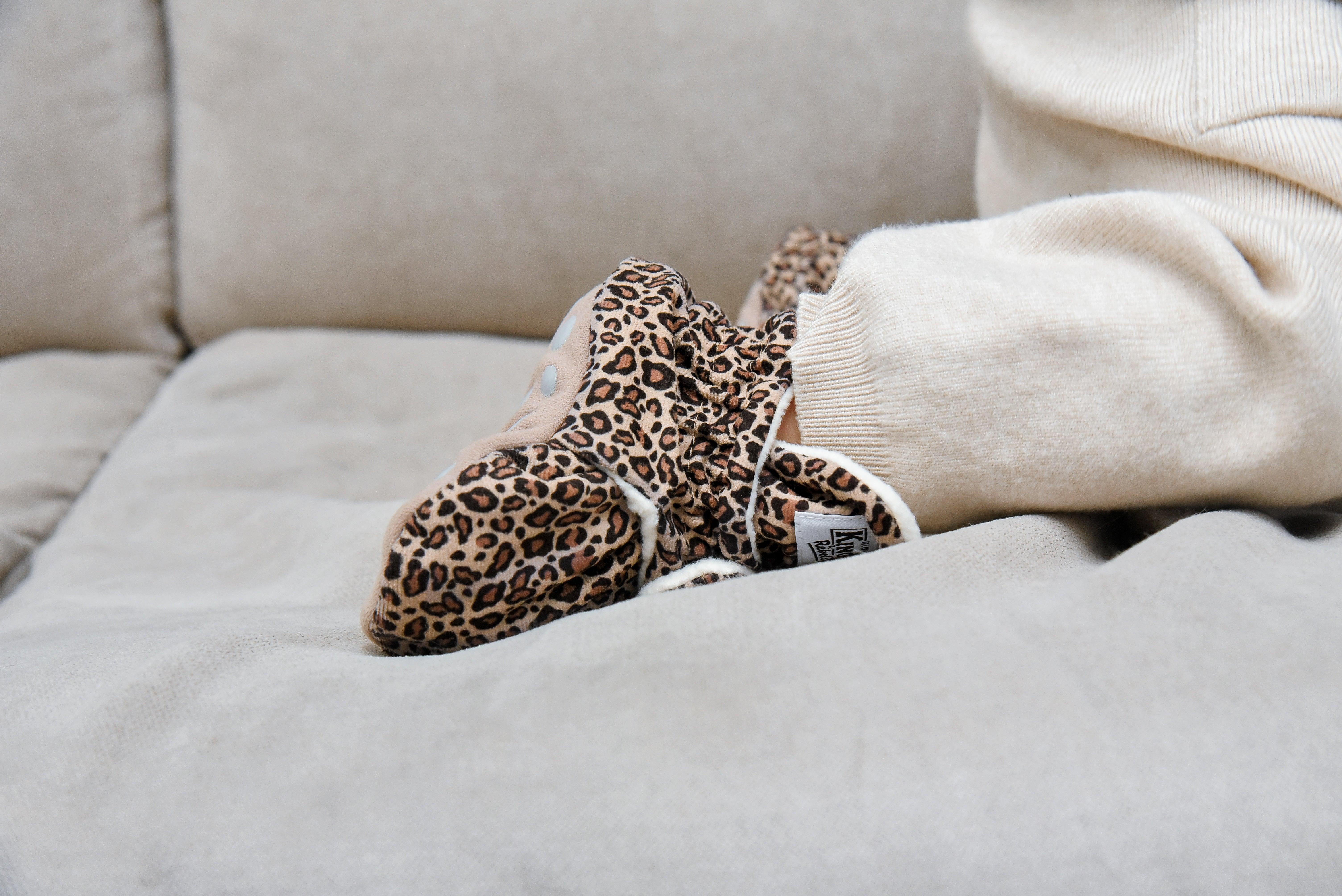 Botas Gamuza Classic Leo Kings & Rebels 3M/6M comodos