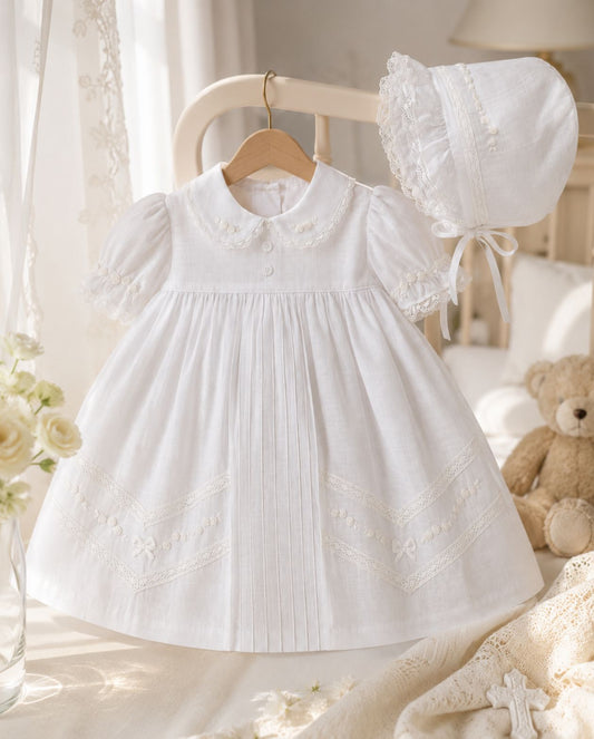 Vestido Ceremonia Encaje Bordado y Gorro Blanco