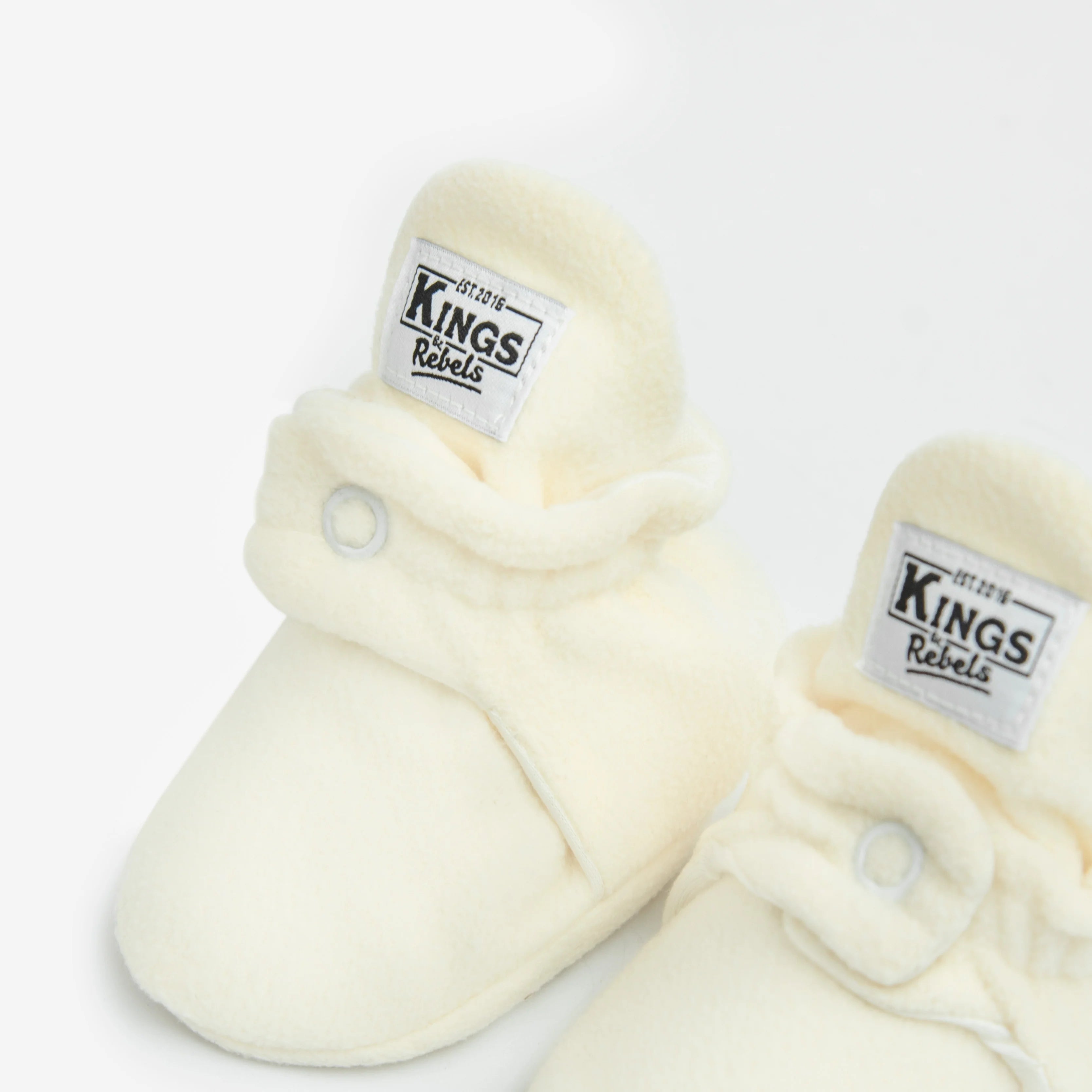 Botas Fleece Classic Crema Kings & Rebels 0M/6M Detalles