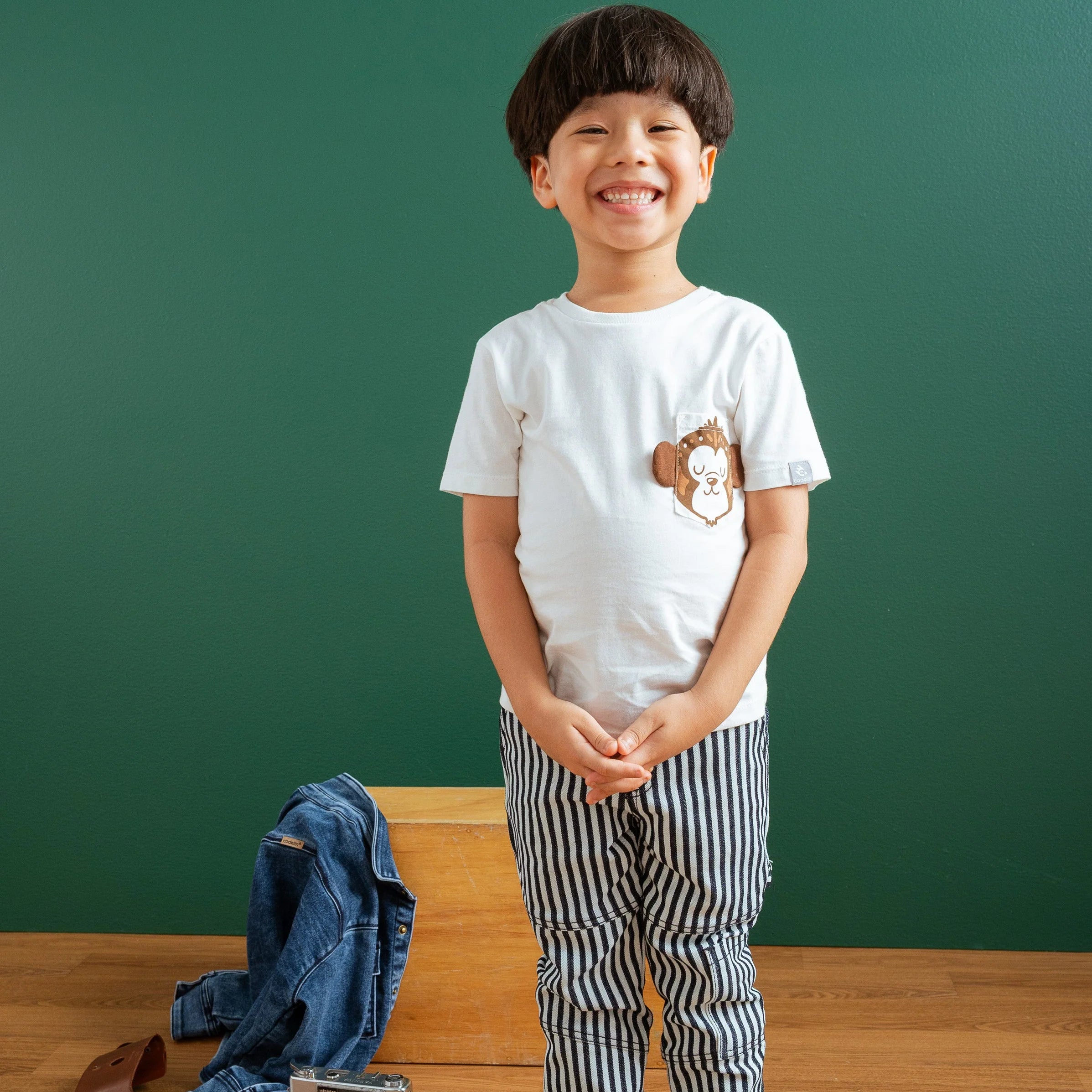 Camiseta Bolsillo Estampado Mono Blanco niño
