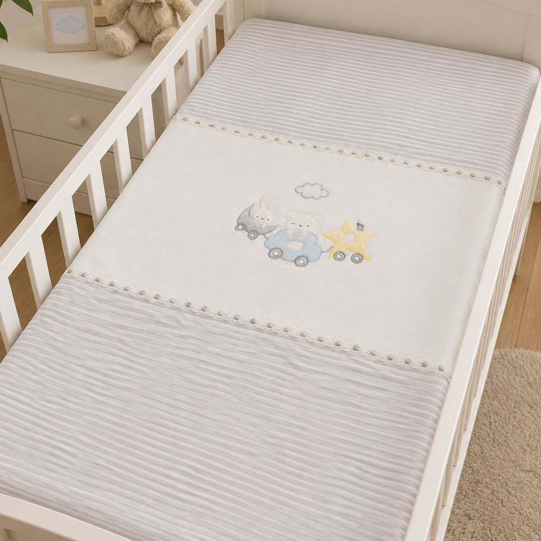 Cobija Premium Bordado Pasacintas Oso y Estrella Gris