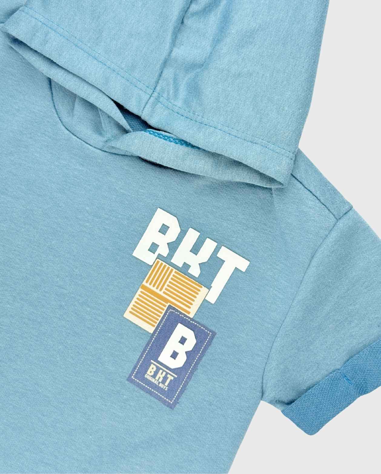 Conjunto Bermuda Deportivo Con Capota Detalles