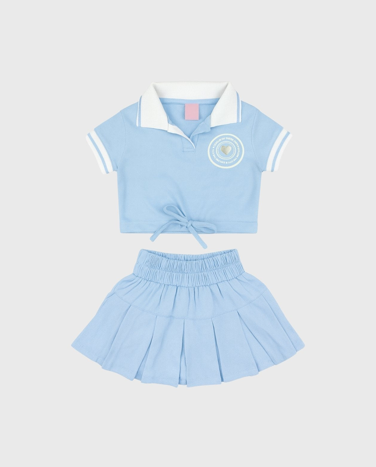 Conjunto Falda Prensada Con Blusa De Cuello Azul