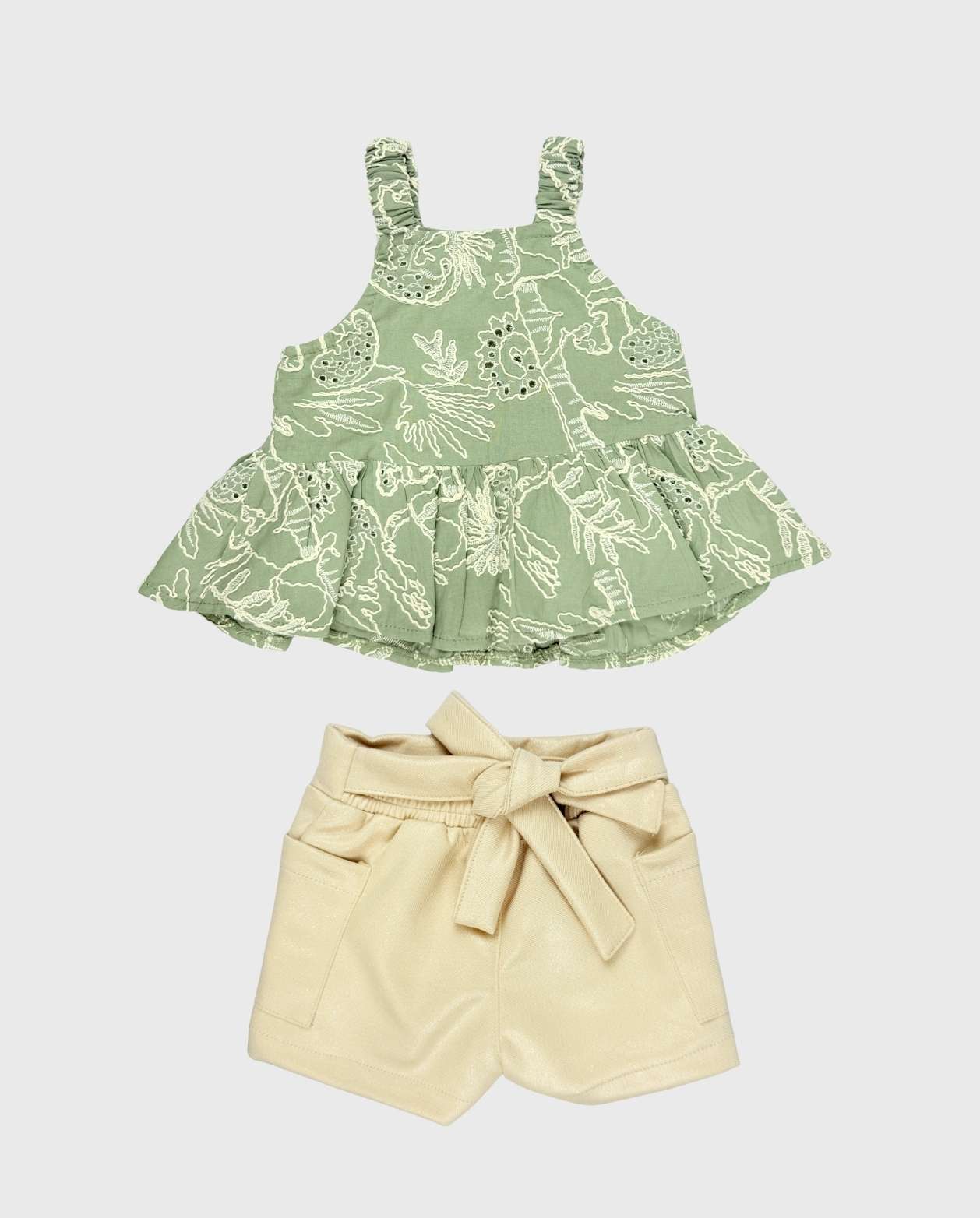 Conjunto Short y Blusa De Ojalillo