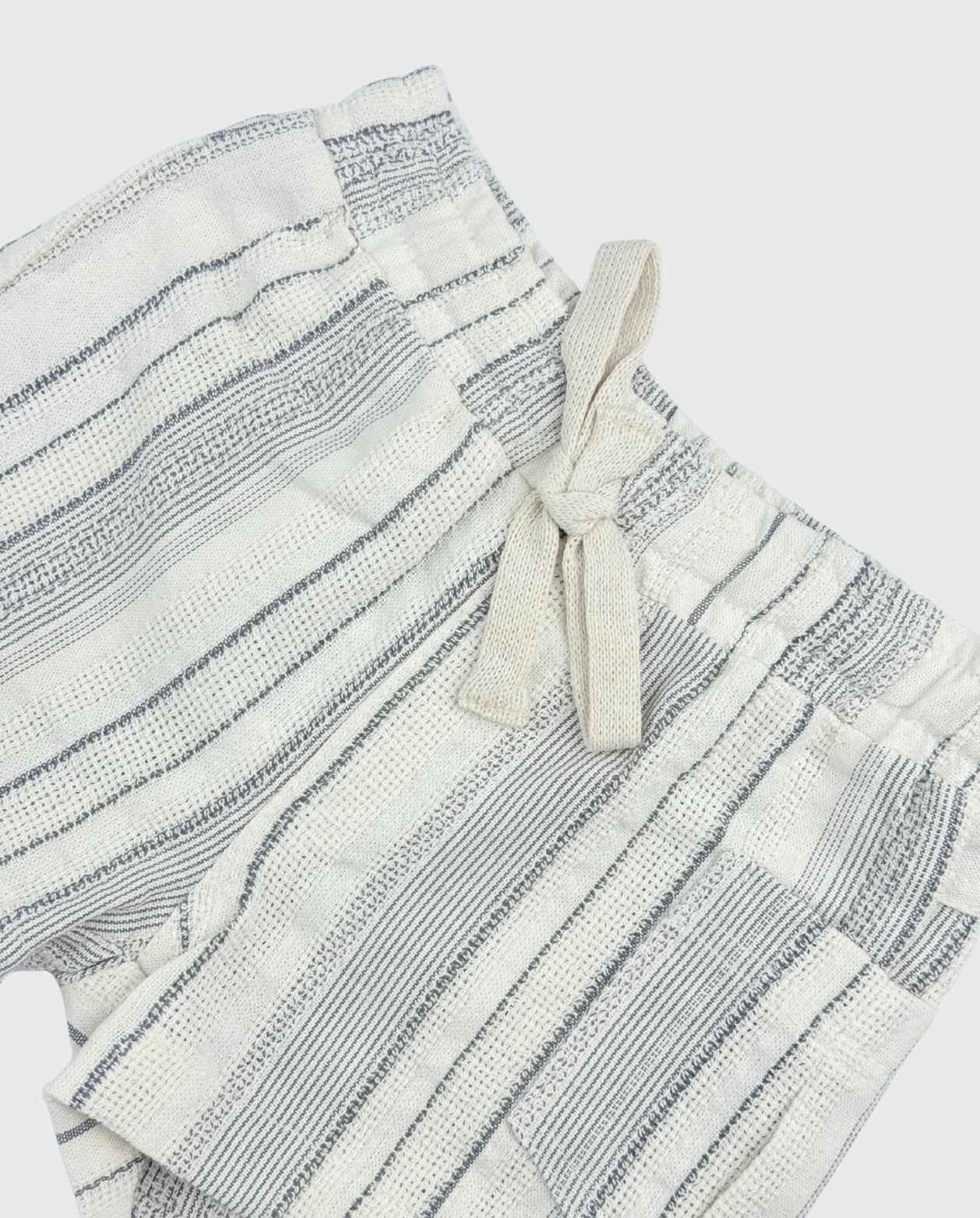 Conjunto Bermuda Bolsillos Rayas Bebe Detalle