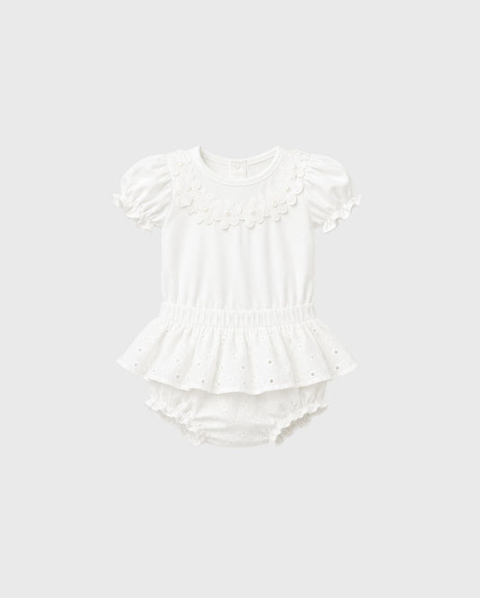 Conjunto Detalle Ojalillo Blanco Deolinda