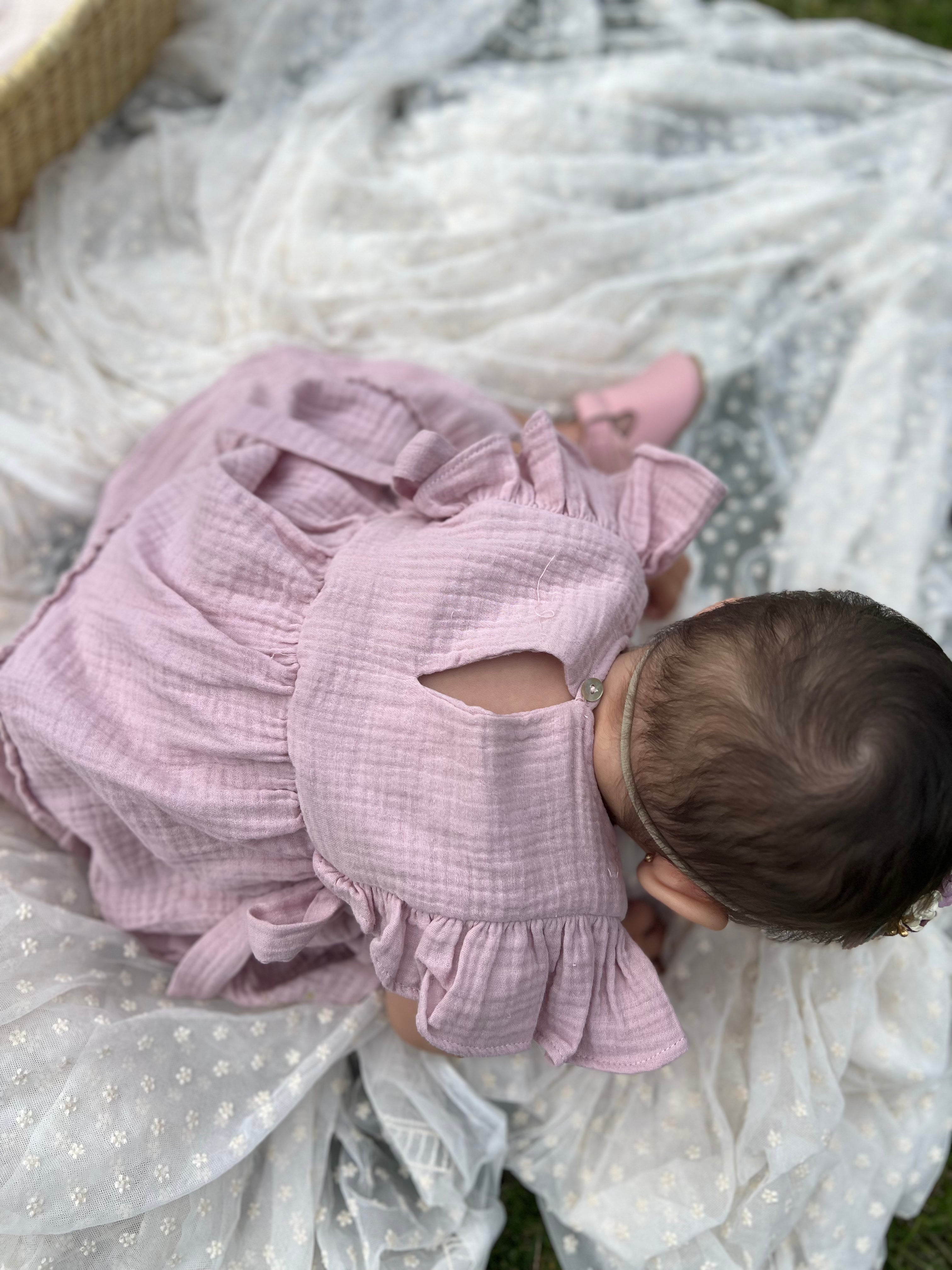 Vestido Saturina Flores Lila Detalle