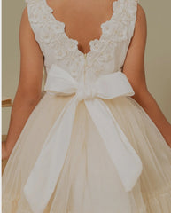 Vestido Perlas Mensaje Blanco Lilo espalda 