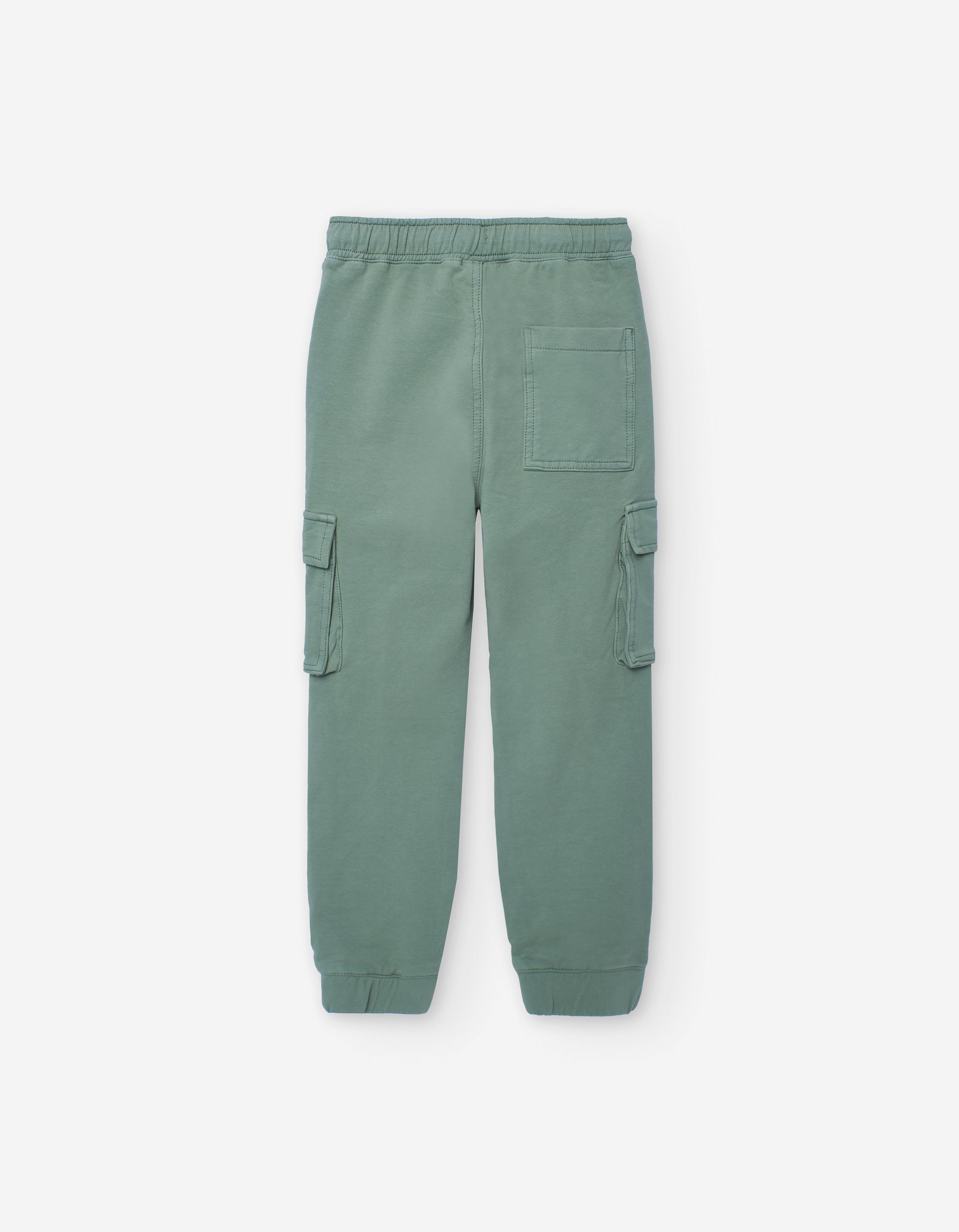 Vista frontal de pantalón jogger cargo infantil verde