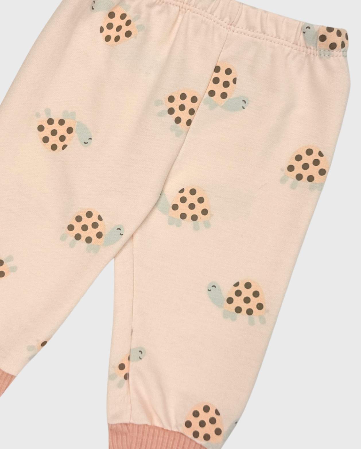 Set 3 Pantalones Estampados Tortuga Niña Detalles