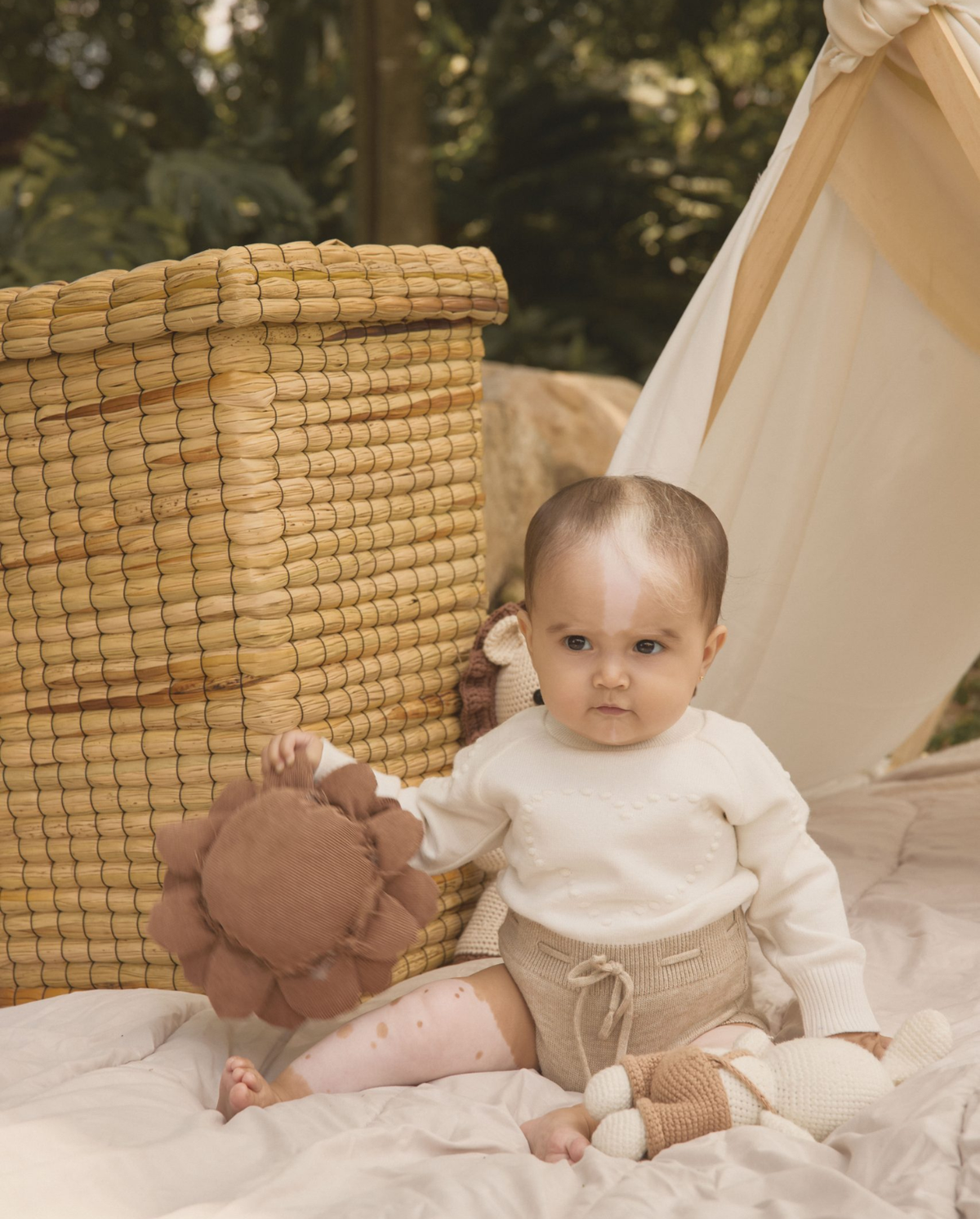 Body En Tricot Manga Larga Corazon Beige modelo