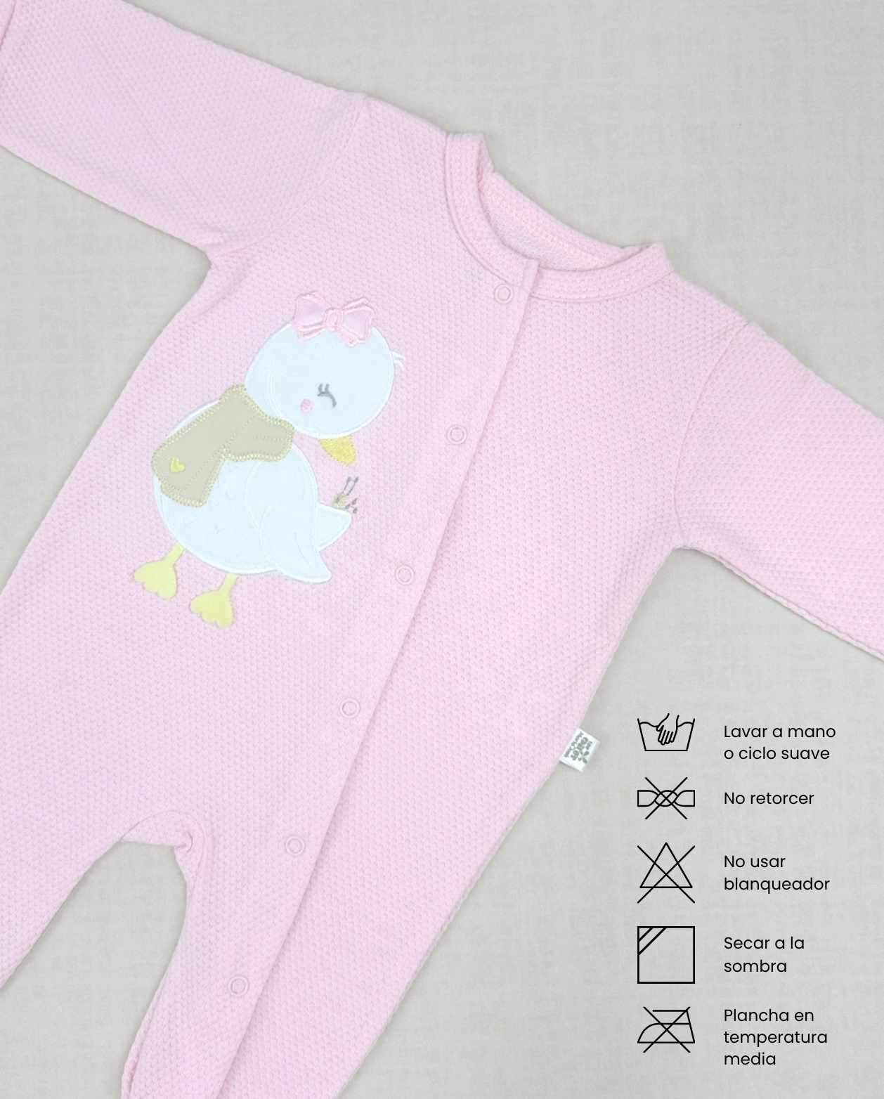 Set Primer Día Pato Rosa Detalles