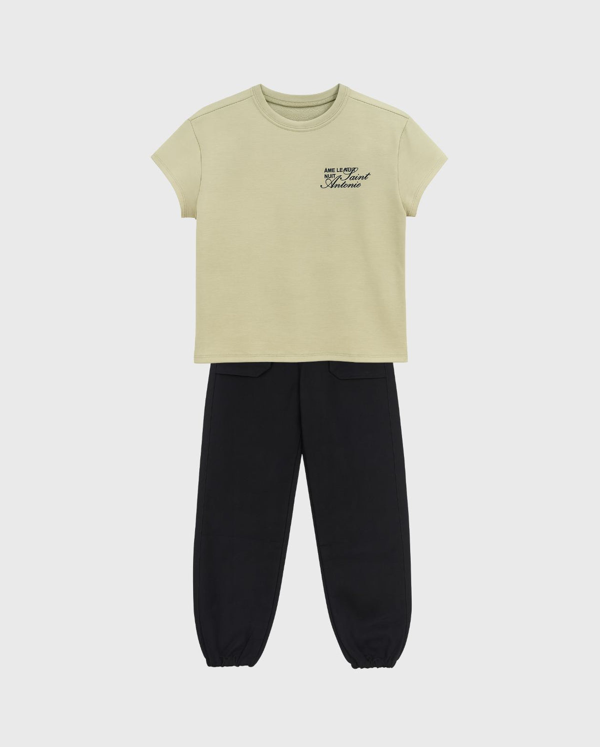 Conjunto Camiseta Verde Cargo Negro