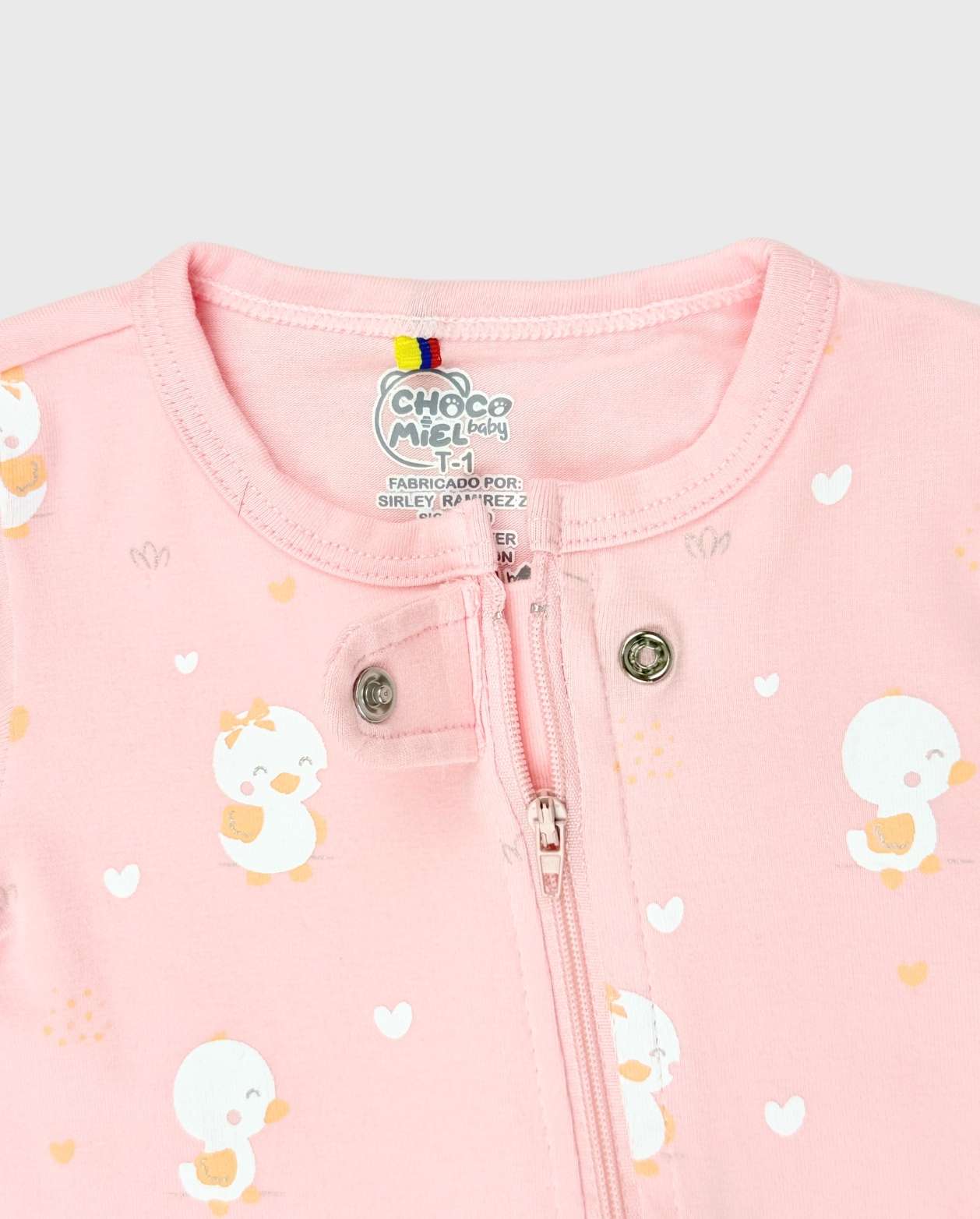 Set 2 Pijamas y Gorro Pato Niña Detalles