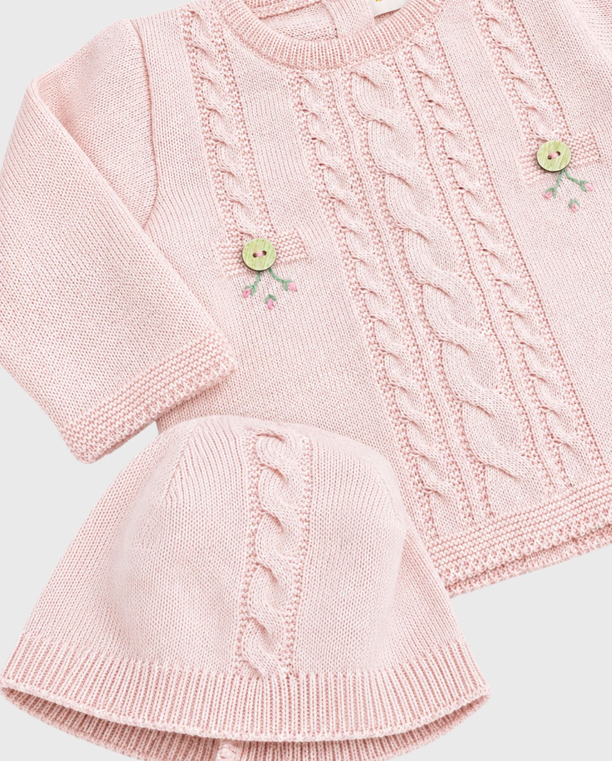 Set Primer Dia Tricot Trenza Flores Rosa detalle
