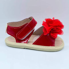 Sandalias Charol Flor Roja Huellitas Estilo