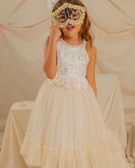 Vestido Alma Cintura Flores Blanco diseño