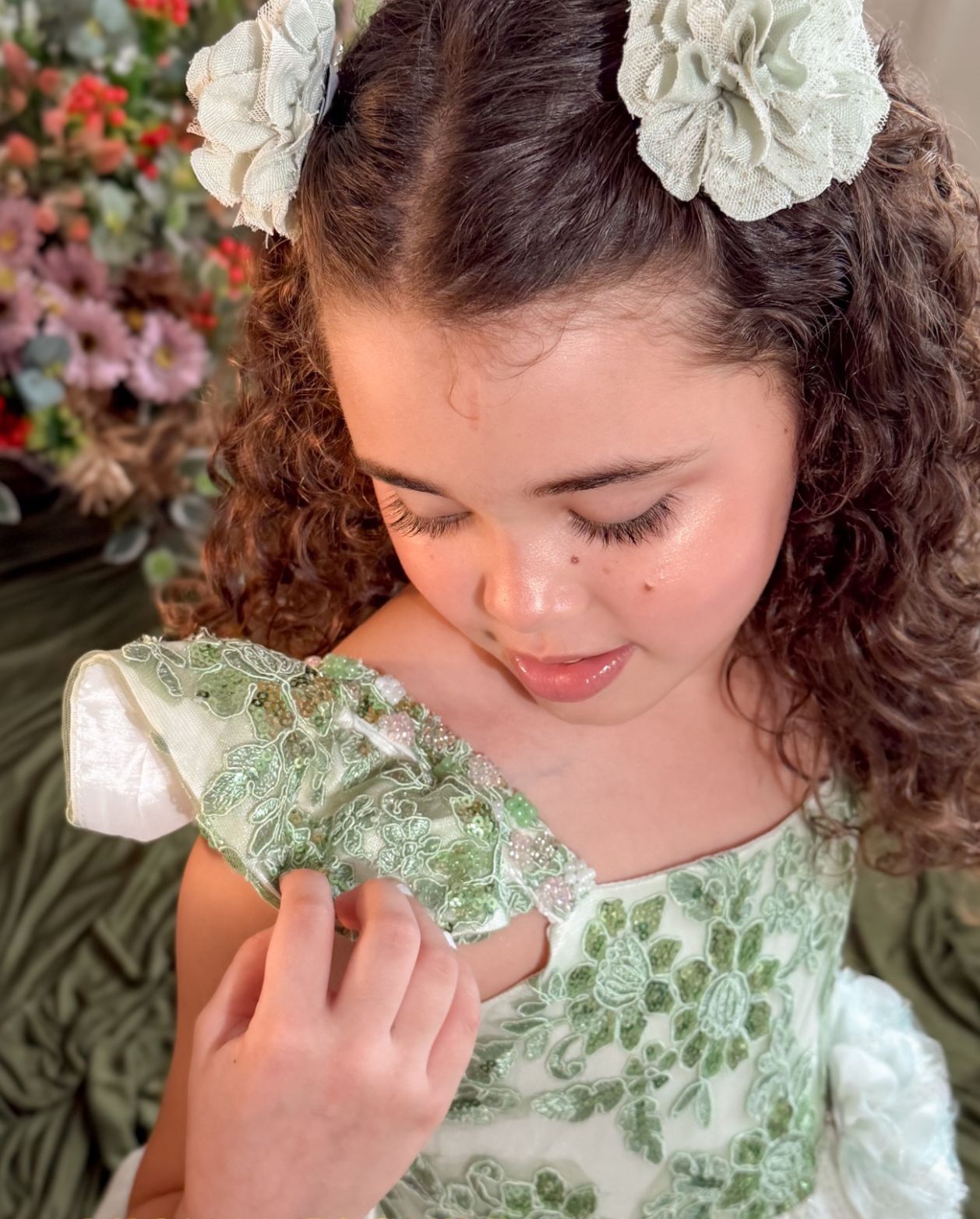 Vestido Brigit Flores Lentejuelas Verde detalle
