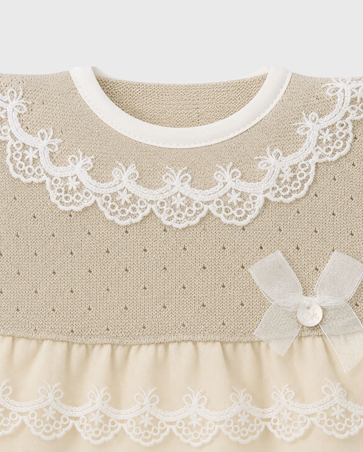 Vestido Combinado Tricot Detalles Bordados detalle