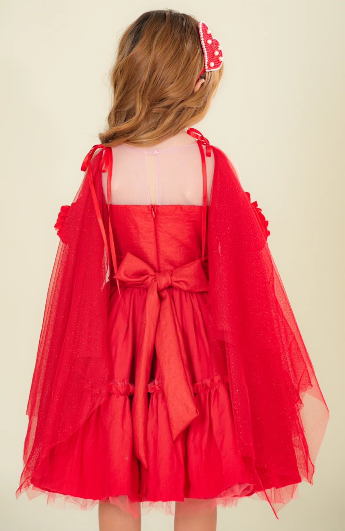 Vestido rojo de fiesta para niña con tul