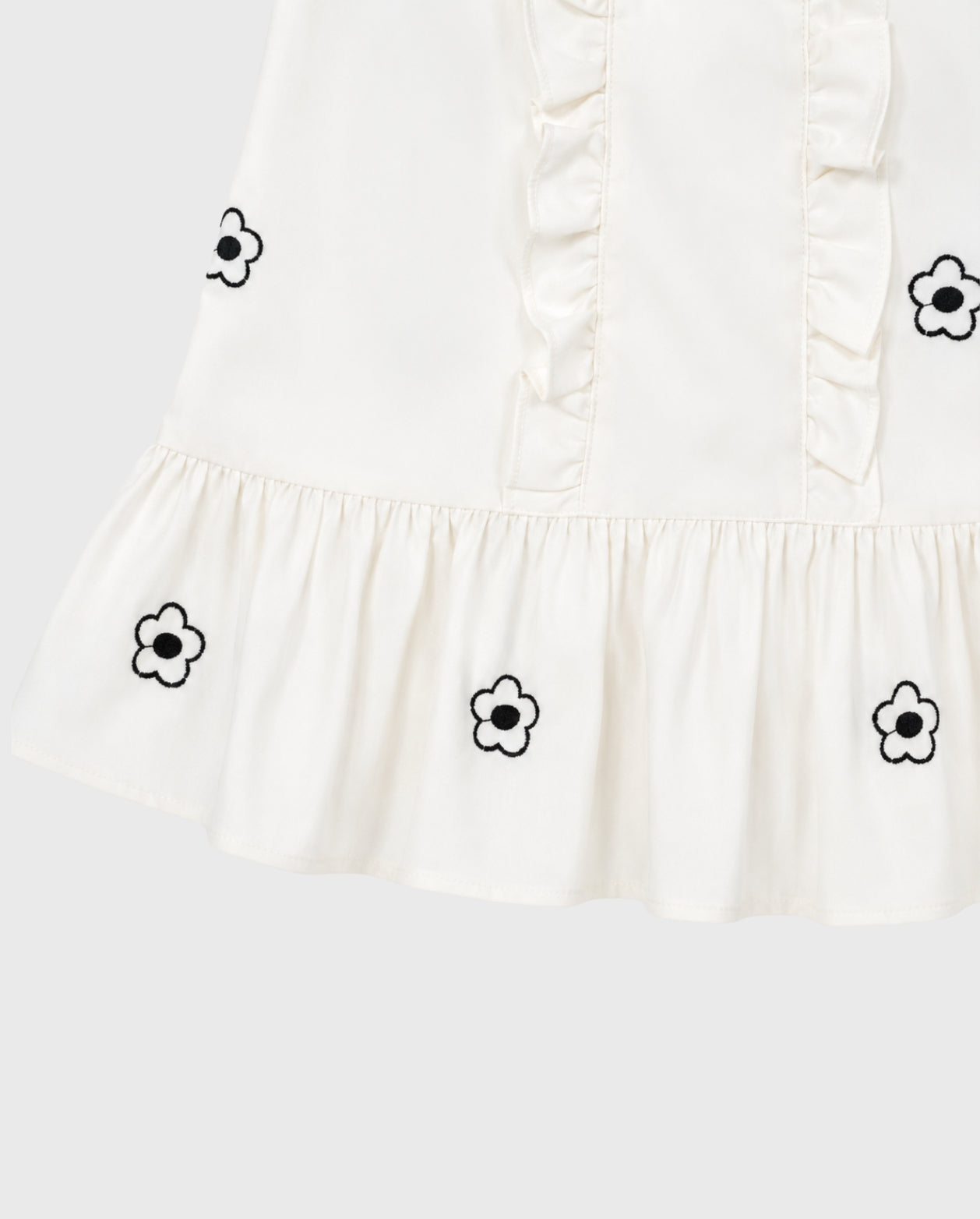 Vestido Volantes Bordado Flores Beige detalle