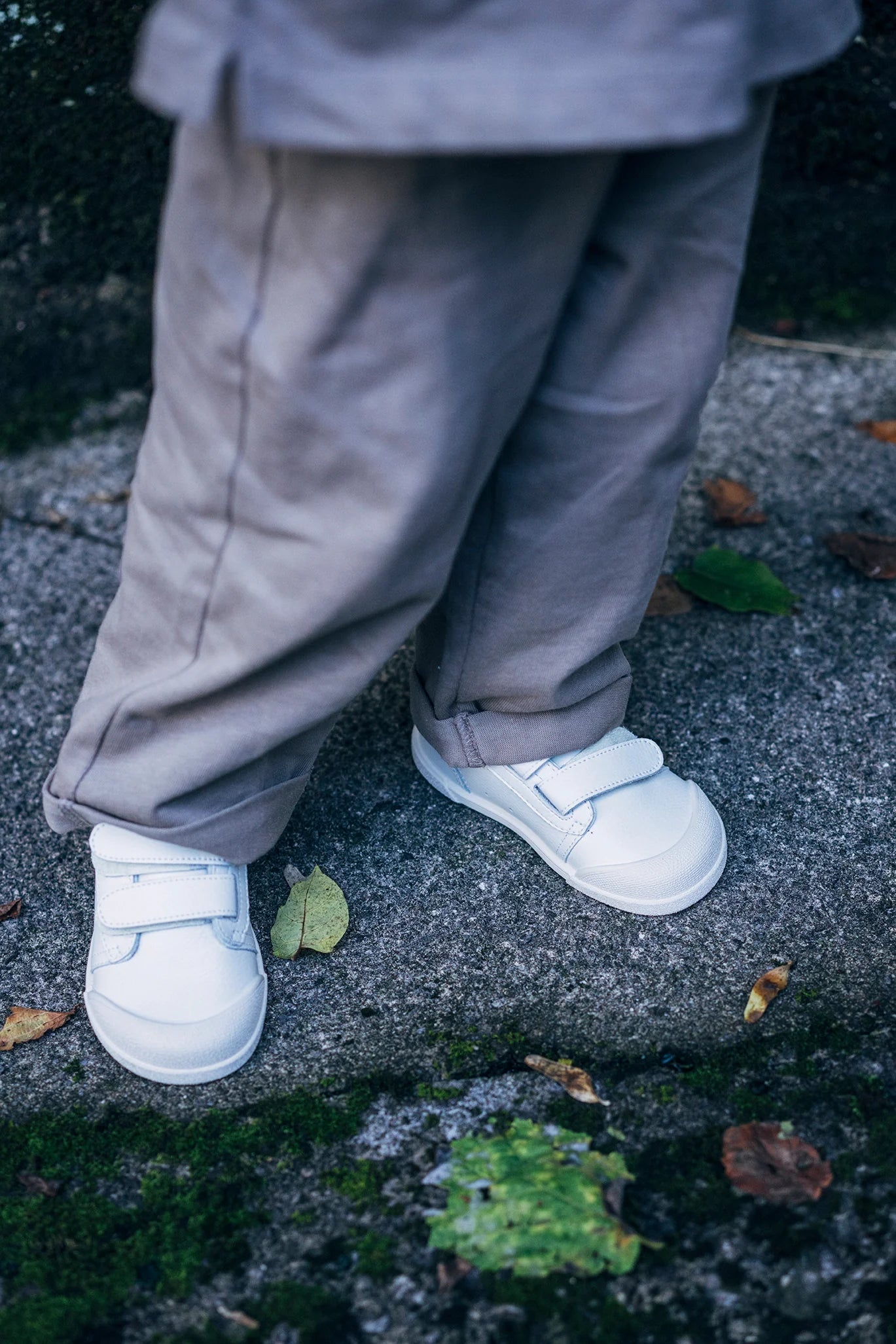 Tenis Velcro Blanco Igor Modelo