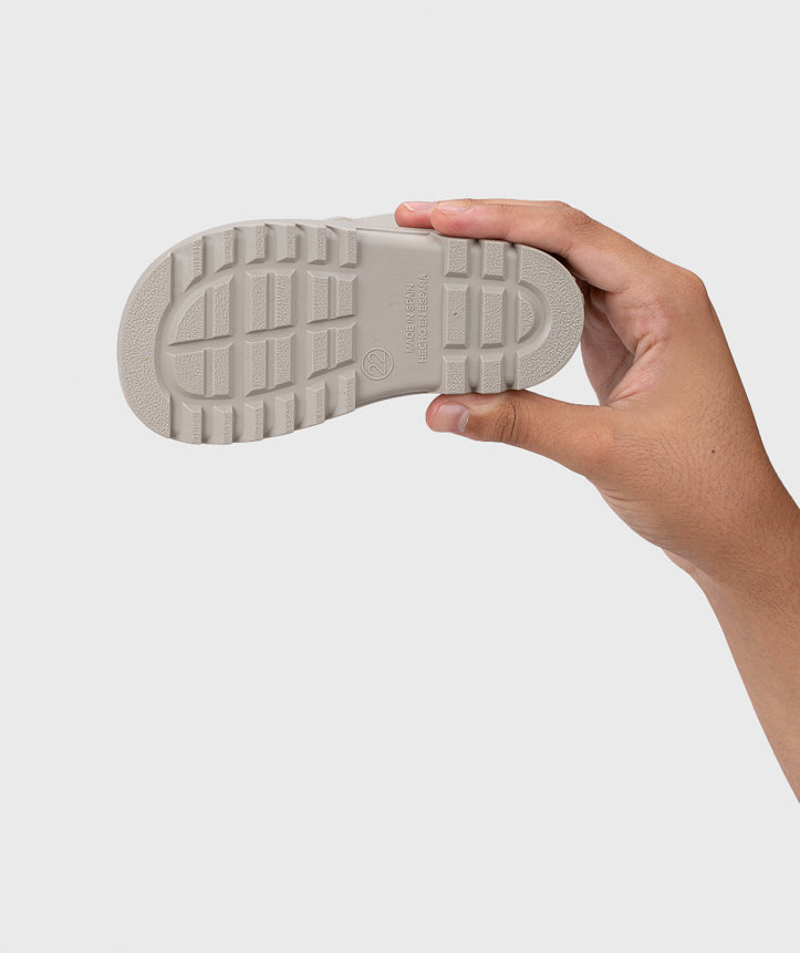 Botas Verona Piedra Igor suela