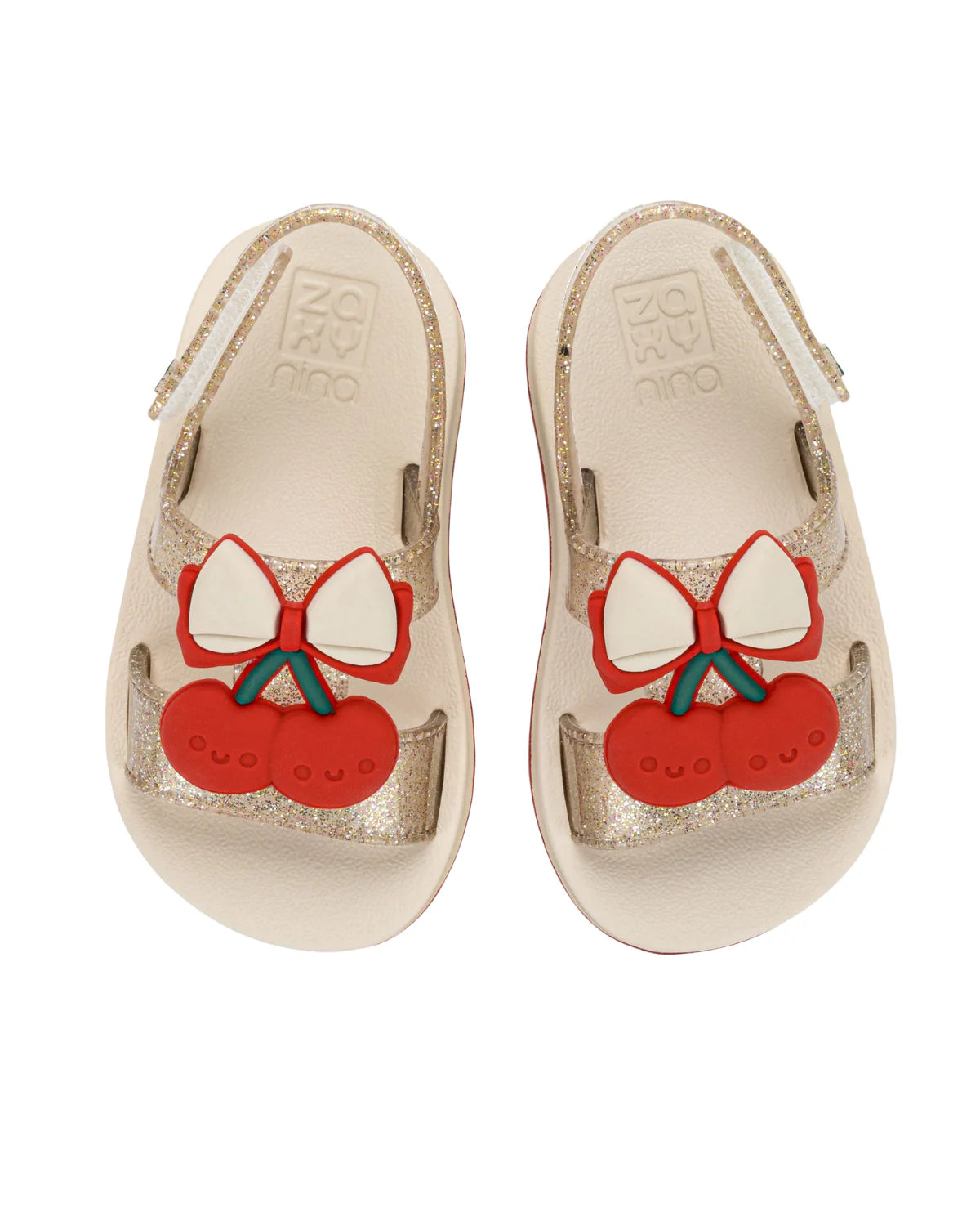 sandalias infantiles color hueso con cerezas y glitter