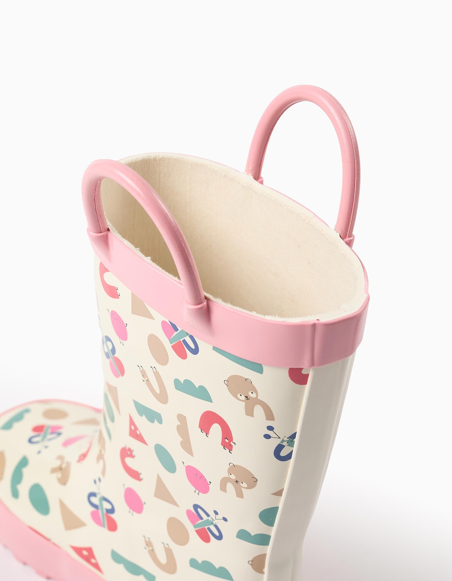 Vista lateral completa del estampado infantil