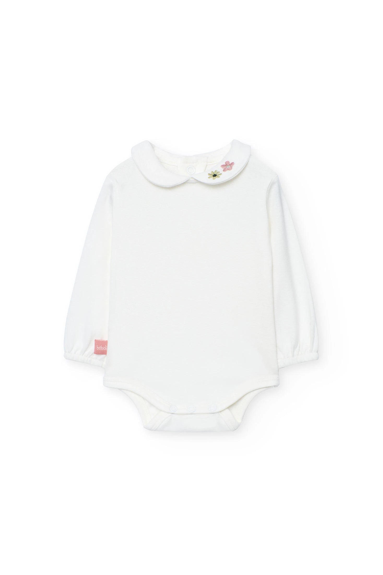 Conjunto rosa de braga con bordado de zorro y blusa blanca 