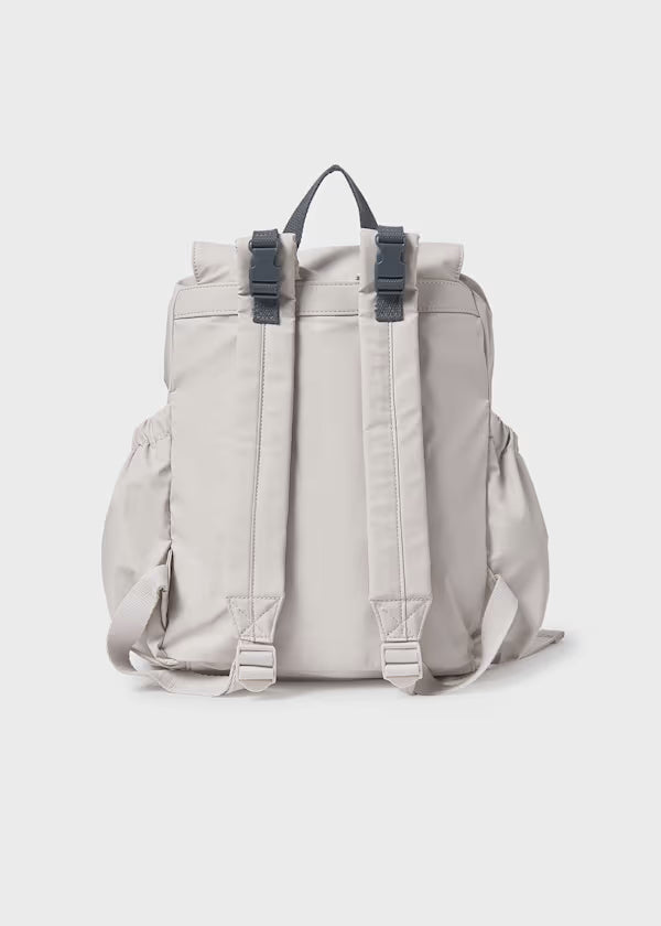 Pañalera Morral Impermeable con Cambiador Gris Mayoral detras