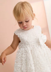 Vestido Tul Relieve Rosas Blanco Abel & Lula modelo