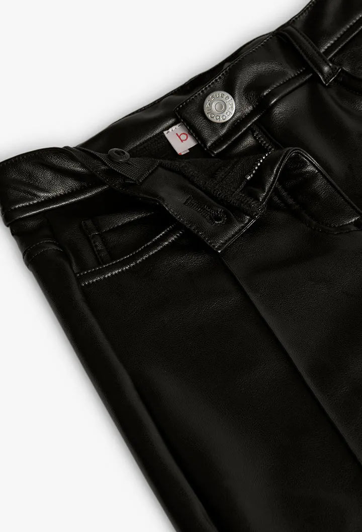 Pantalón Cuerina Negro Boboli detalle