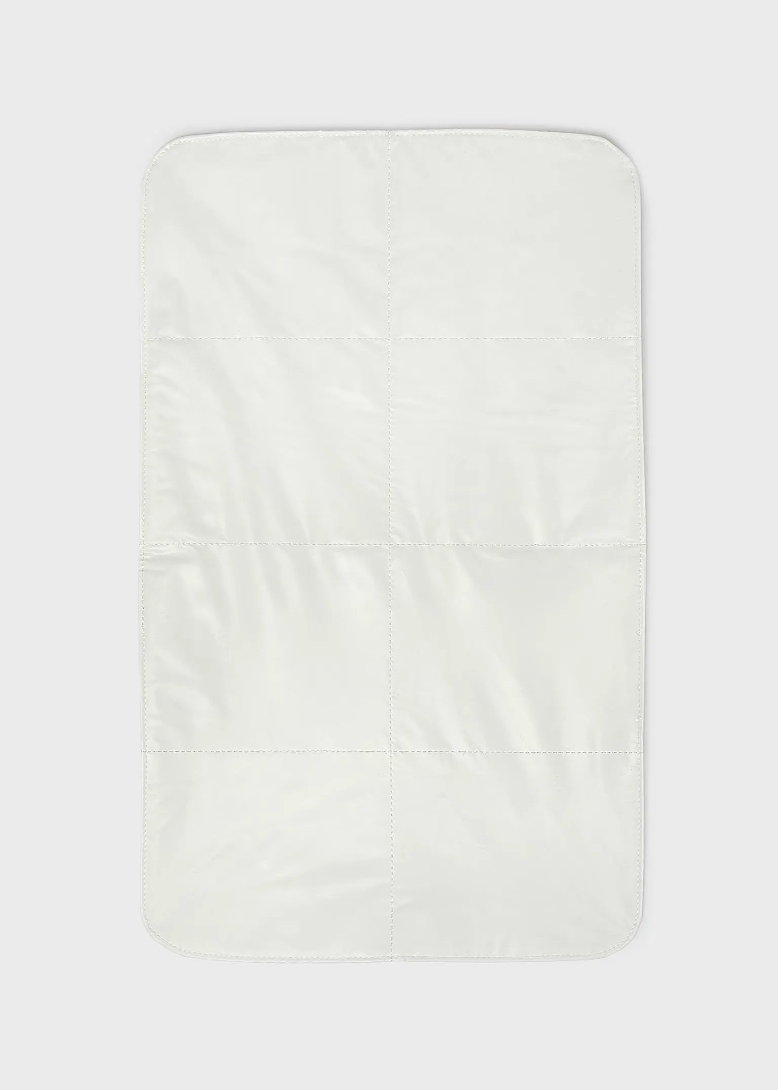  Bolso Pañalera Impermeable Bordado Blanco Mayoral CAMBIADOR
