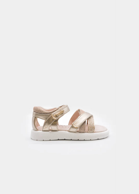 Sandalias Velcro Tiras Oro Mayoral