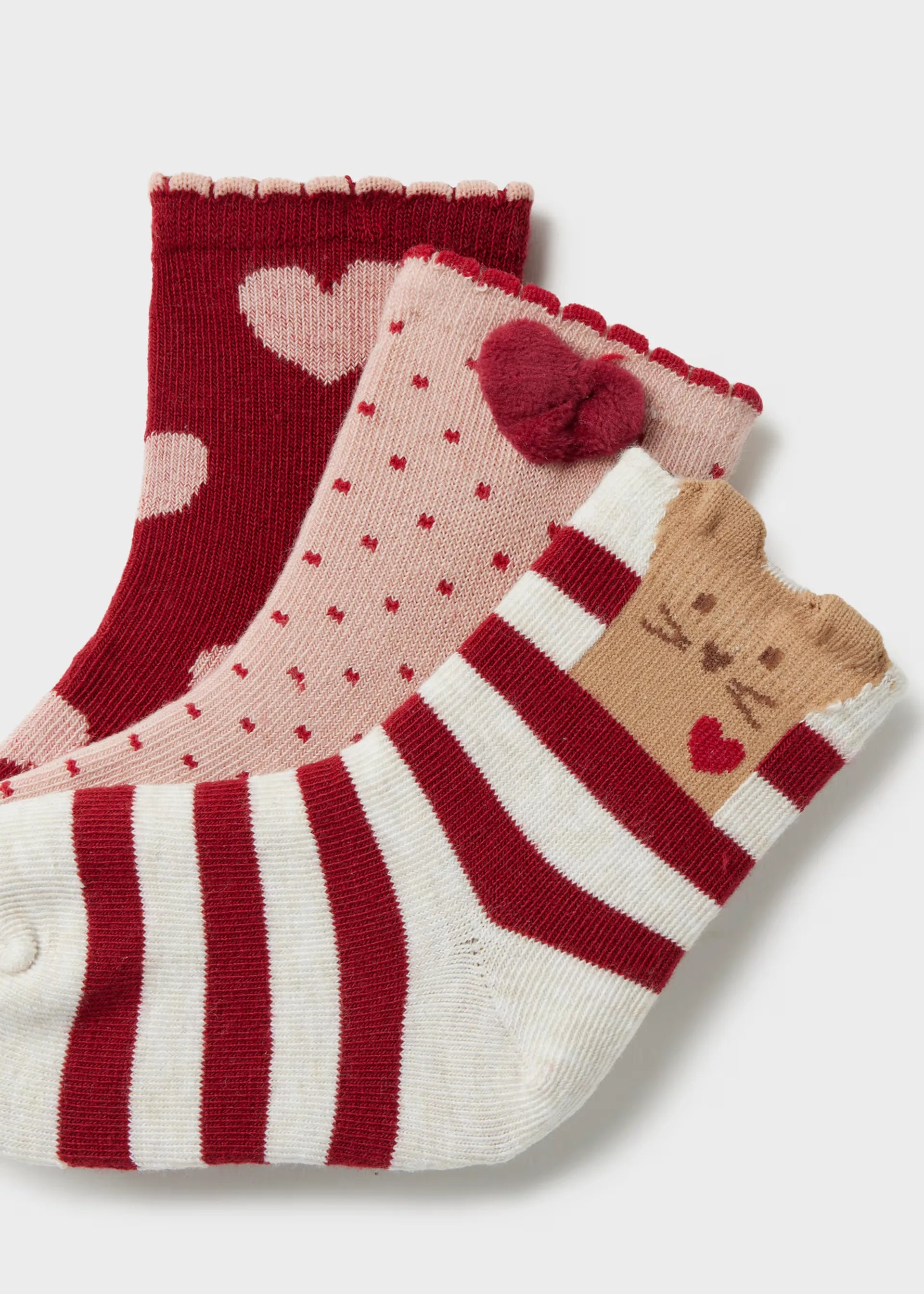 Set 3 Medias Corazones Rojo Mayoral Detalle