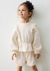 Conjunto Short Lentejuelas Crema Mayoral modelo