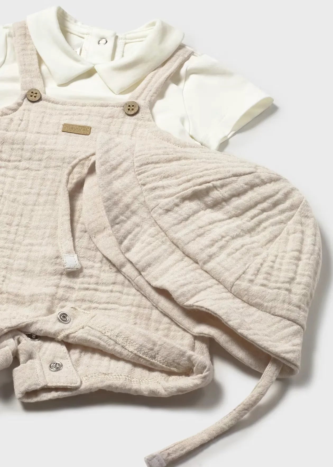 Pelele Cuello con Gorro Beige Mayoral detalle