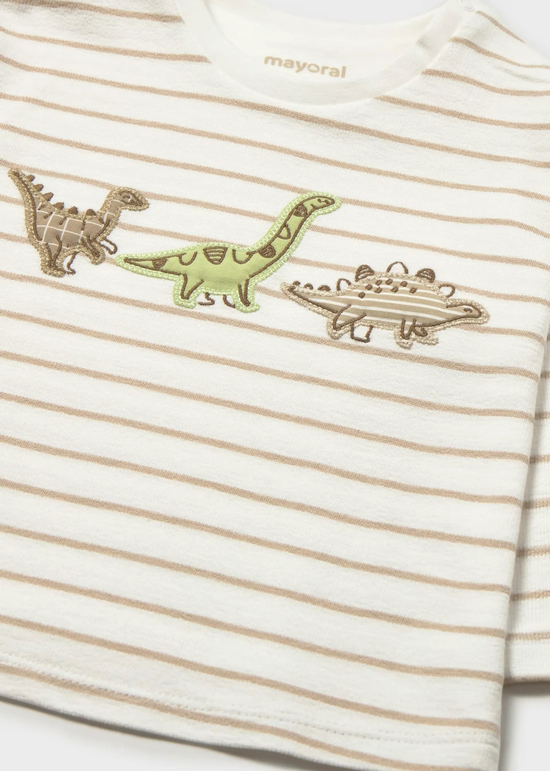 Camiseta Manga Larga Dino Bordado Lineas Beige Mayoral Detalle