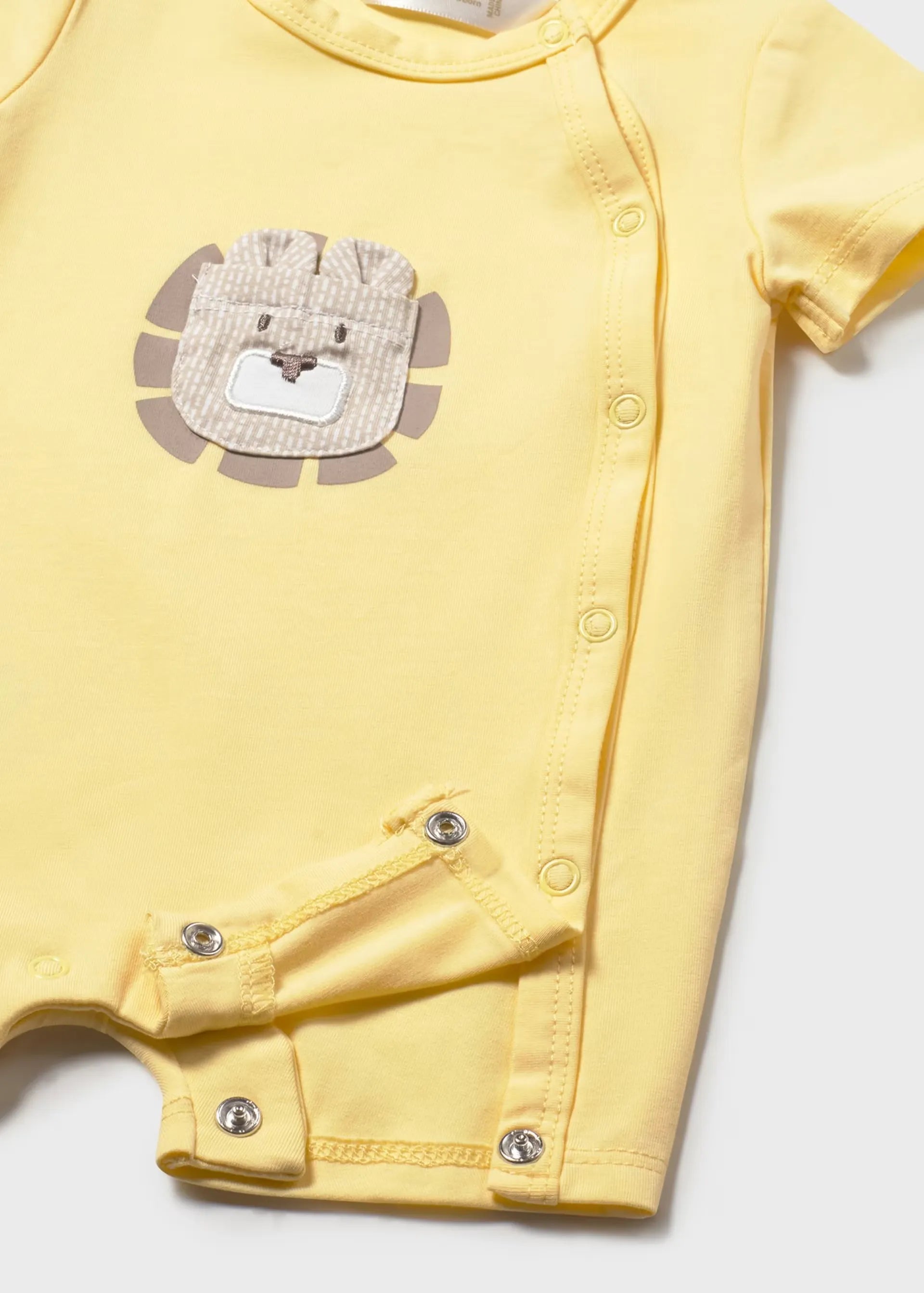 Pelele Estampado León Amarillo Mayoral detalle