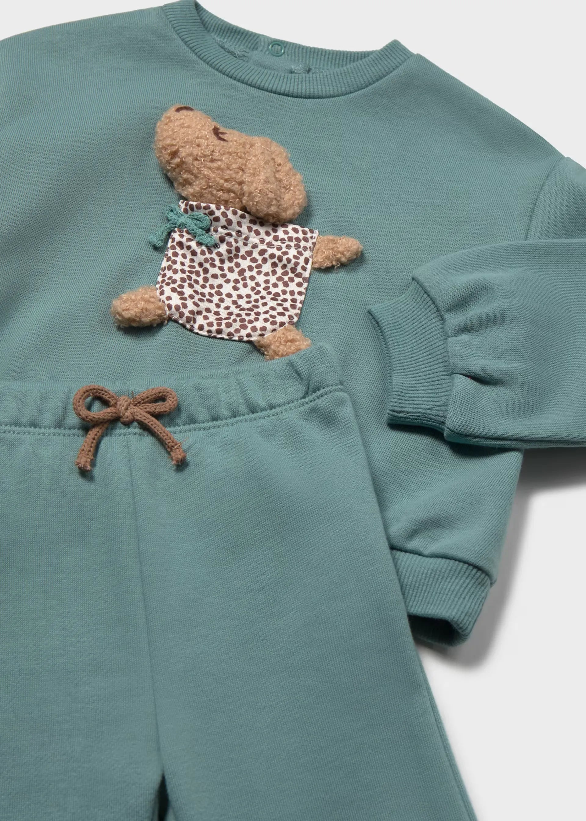 Conjunto Pantalon Bordado Dog Verde Mayoral Detalle