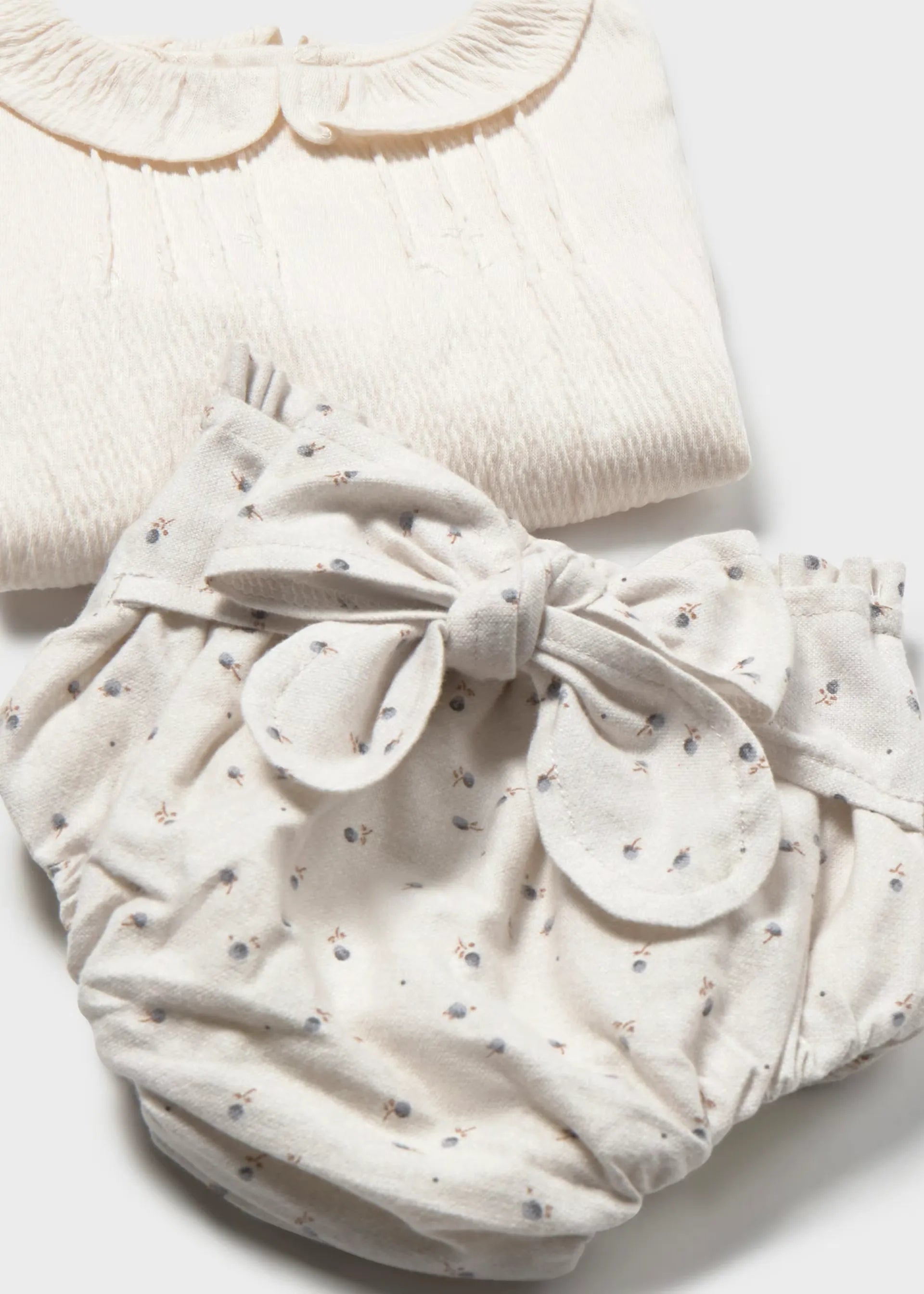 Conjunto 3 Piezas Manga Larga Flores Crema Mayoral Detalle