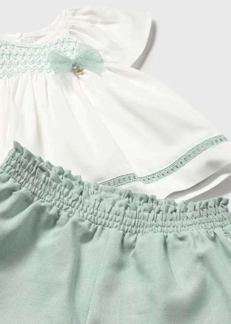 Conjunto Short Blusa Bordado Mayoral detalle