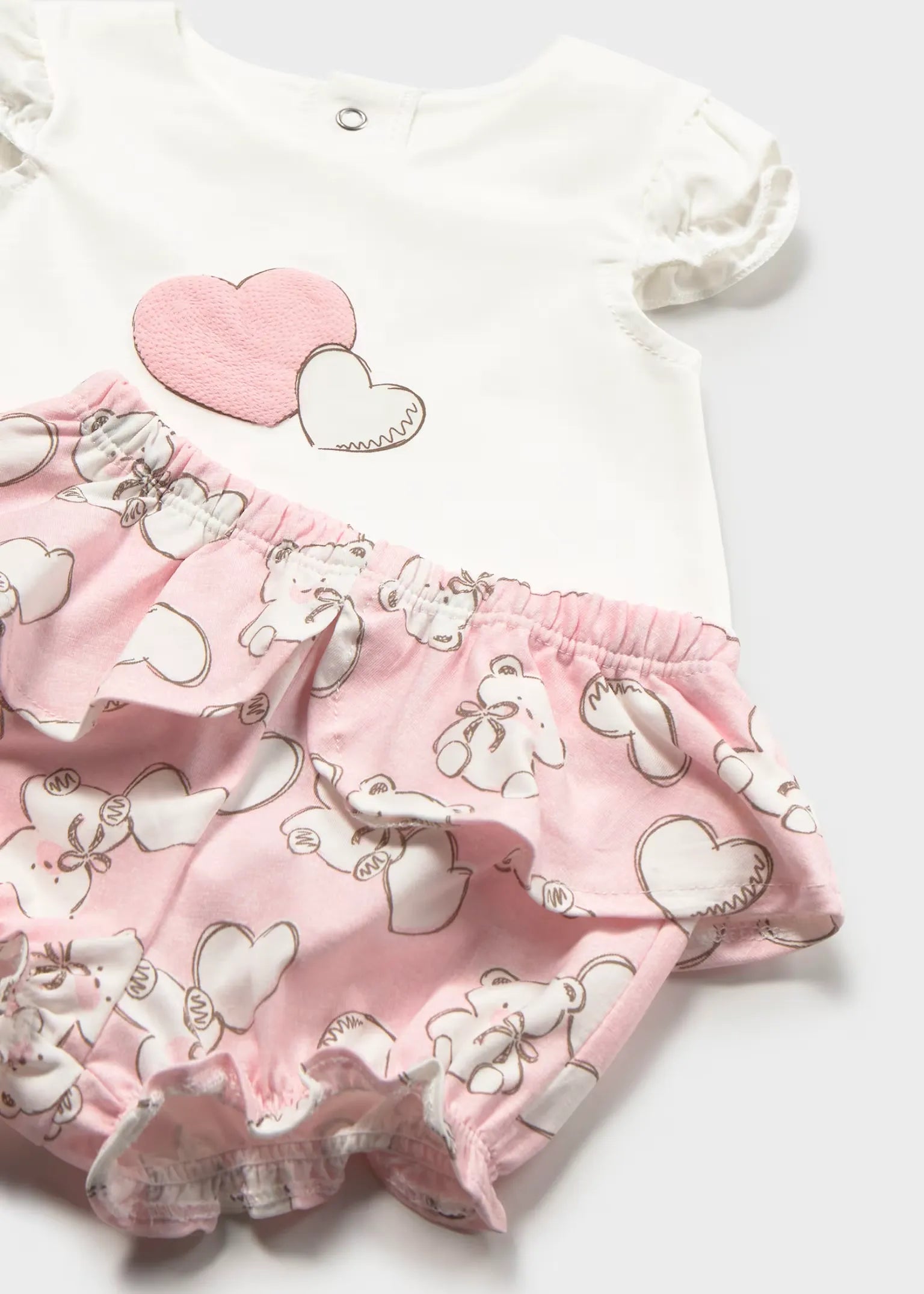 Conjunto Short Bordado Corazón Rosa Mayoral detalle