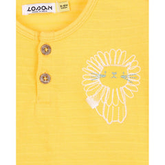 Camiseta León Amarillo