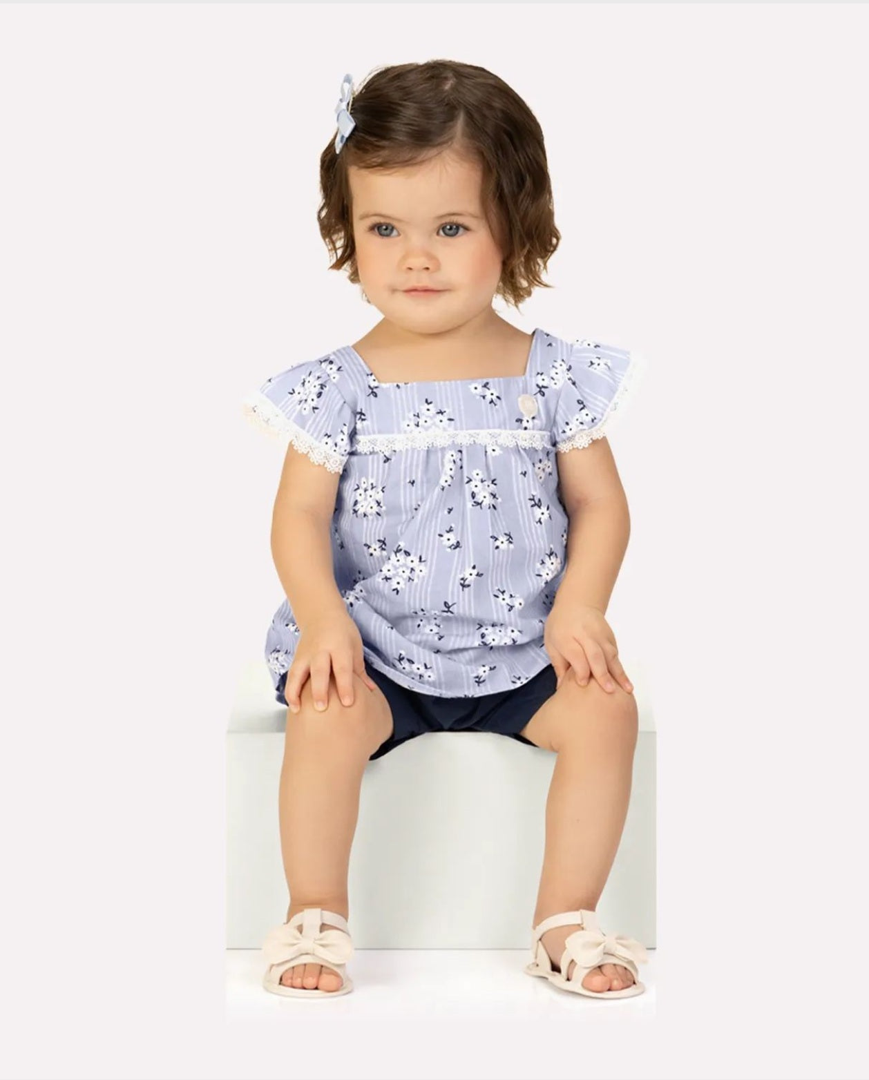 Conjunto Short y Blusa Flores Azul Milon modelo