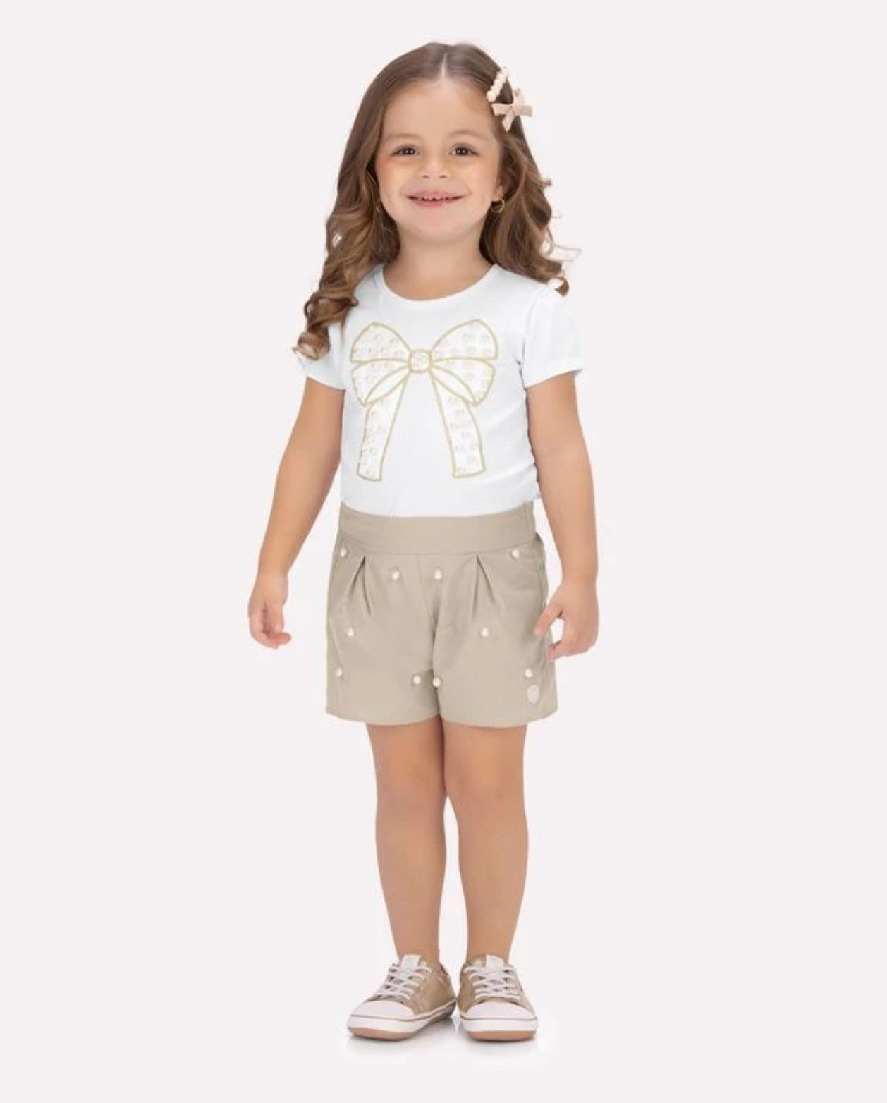 Conjunto Short Blusa Moño Perlas Beige Milon modelo